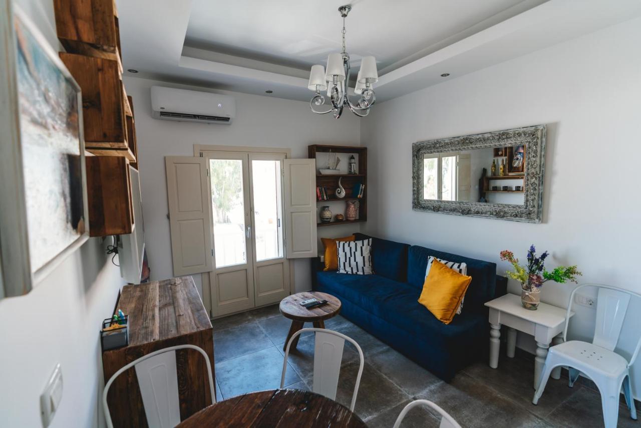 Apartament Lux House With Outdoor Jacuzzi And Sea View In Santorini Emporio  Zewnętrze zdjęcie