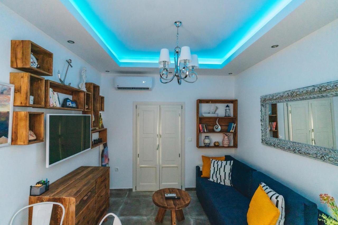 Apartament Lux House With Outdoor Jacuzzi And Sea View In Santorini Emporio  Zewnętrze zdjęcie