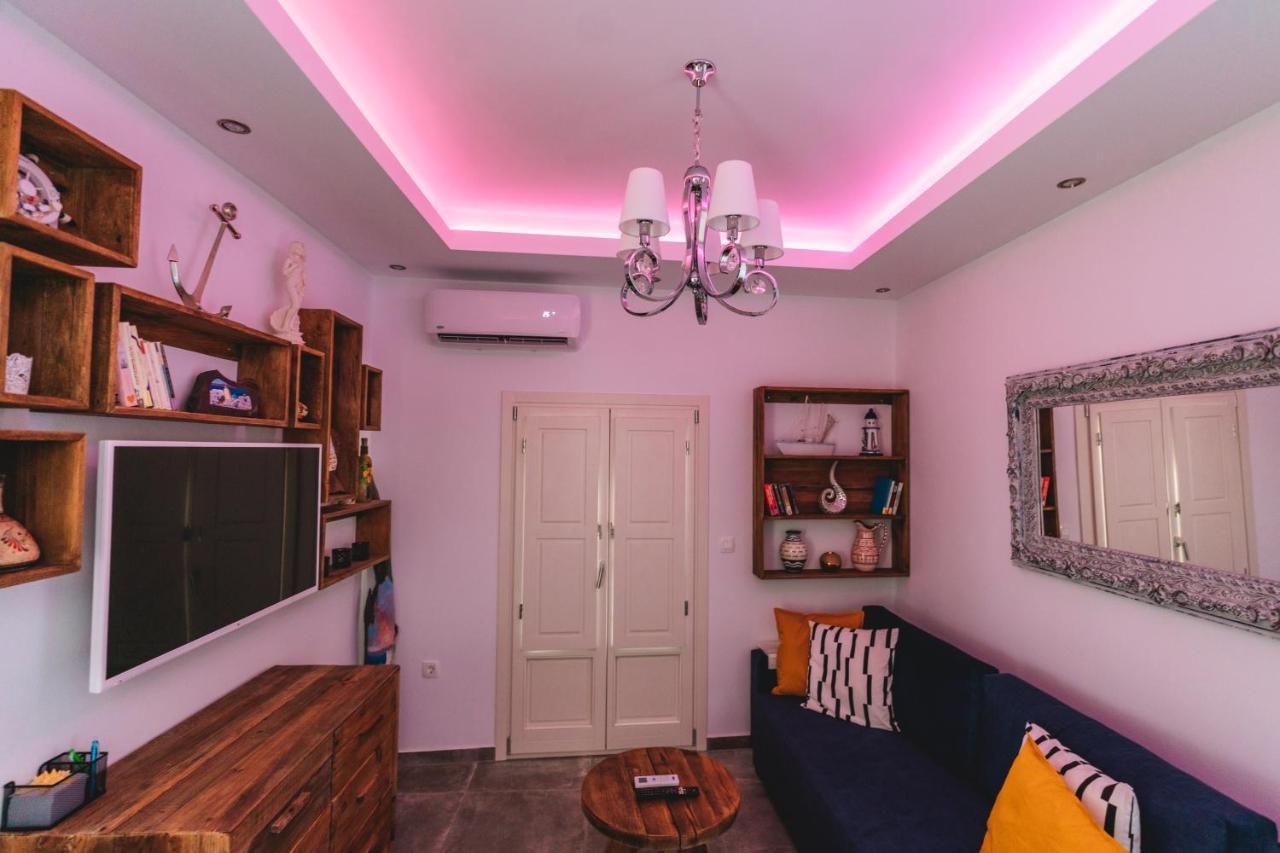 Apartament Lux House With Outdoor Jacuzzi And Sea View In Santorini Emporio  Zewnętrze zdjęcie