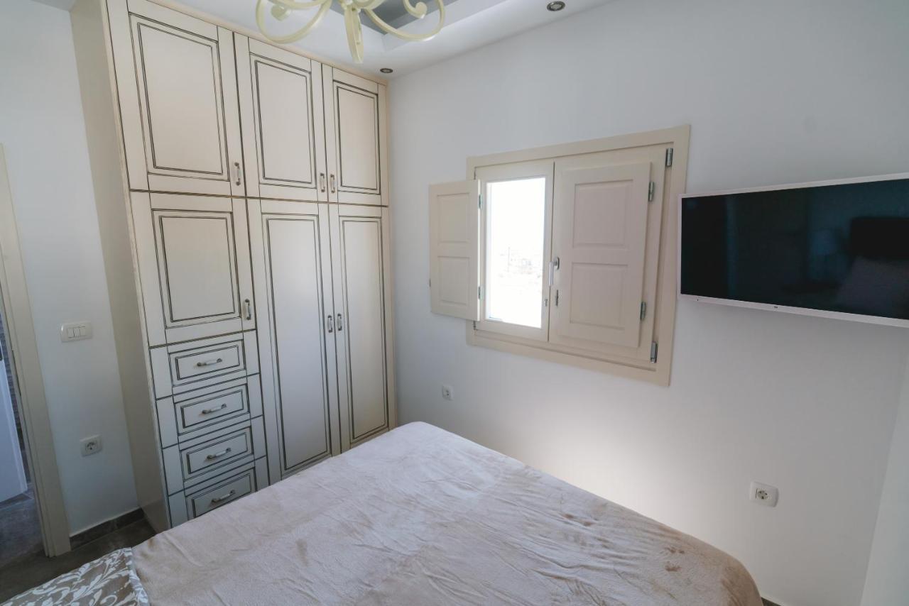Apartament Lux House With Outdoor Jacuzzi And Sea View In Santorini Emporio  Zewnętrze zdjęcie